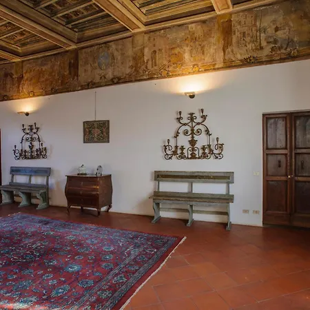 Stunning In Semesterbostad Macerata Feltria